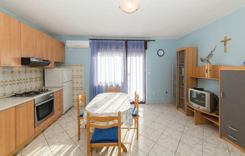 Apartments Aurora Kastela Exterior photo
